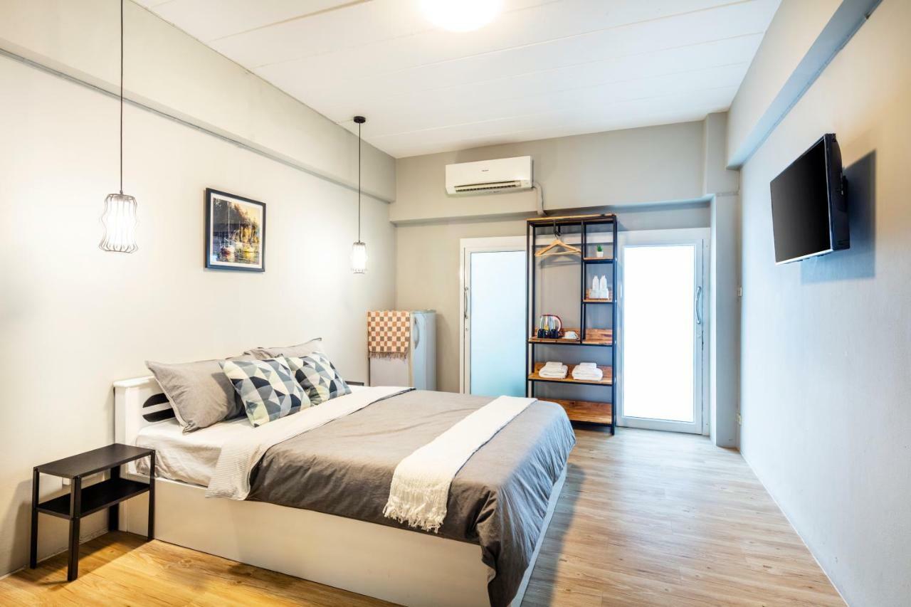 Penyos Service Apartment Bangkok Exterior photo